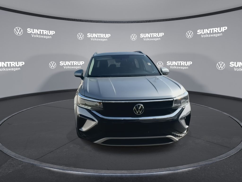 2022 Volkswagen Taos SE photo 4