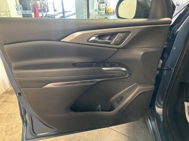 2025 Chevrolet Traverse photo 4