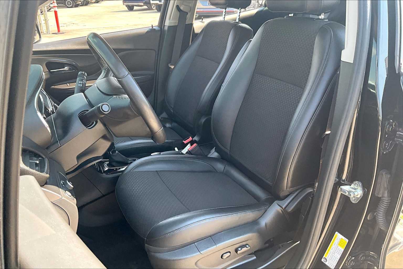2018 Buick Encore Preferred photo 7
