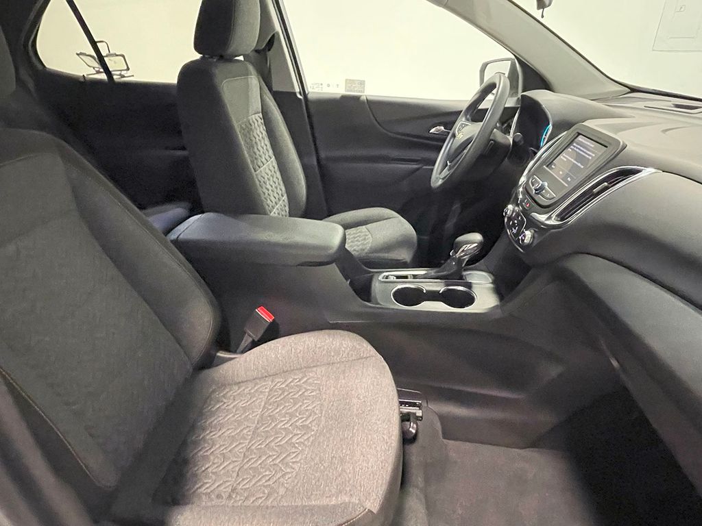 2022 Chevrolet Equinox LT photo 15