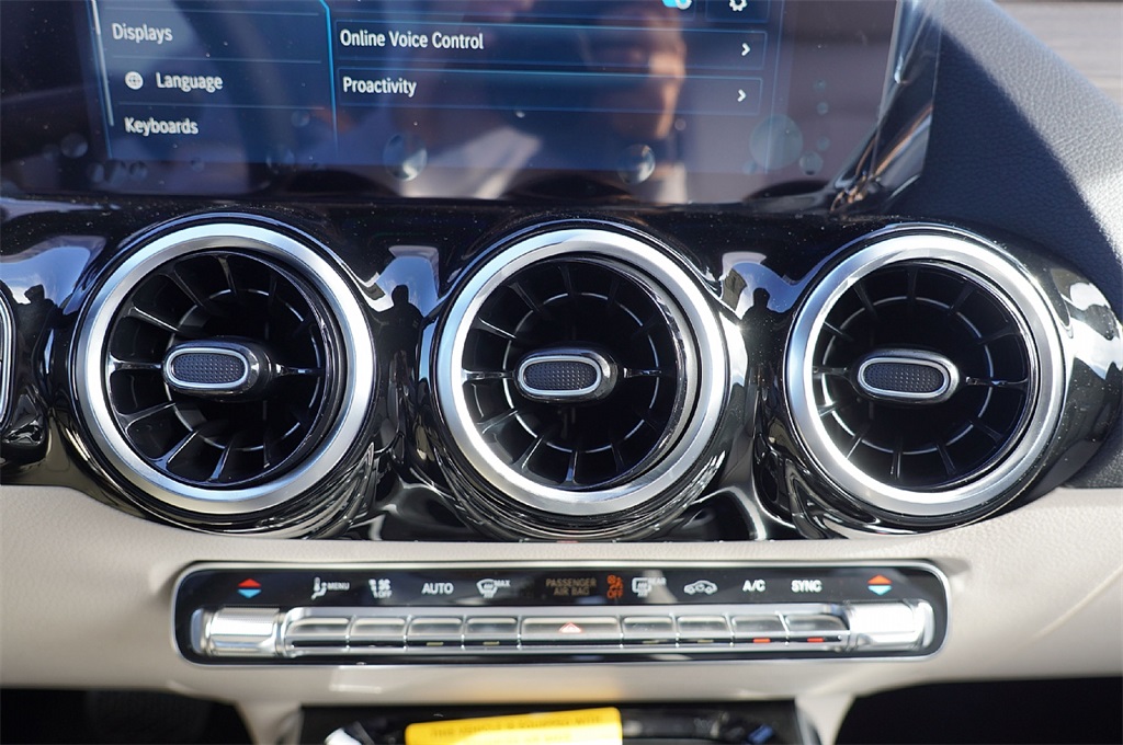 2026 Mercedes Benz GLA 250 photo 24