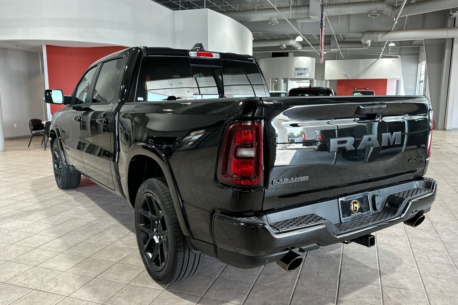 2026 Ram 1500 Laramie photo 4