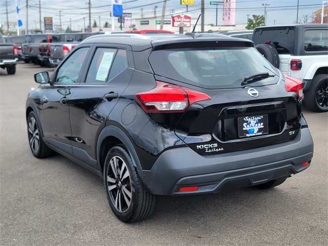 2019 Nissan Kicks SV photo 4