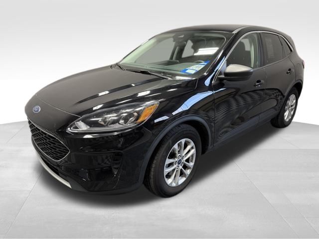2022 Ford Escape SE's photo