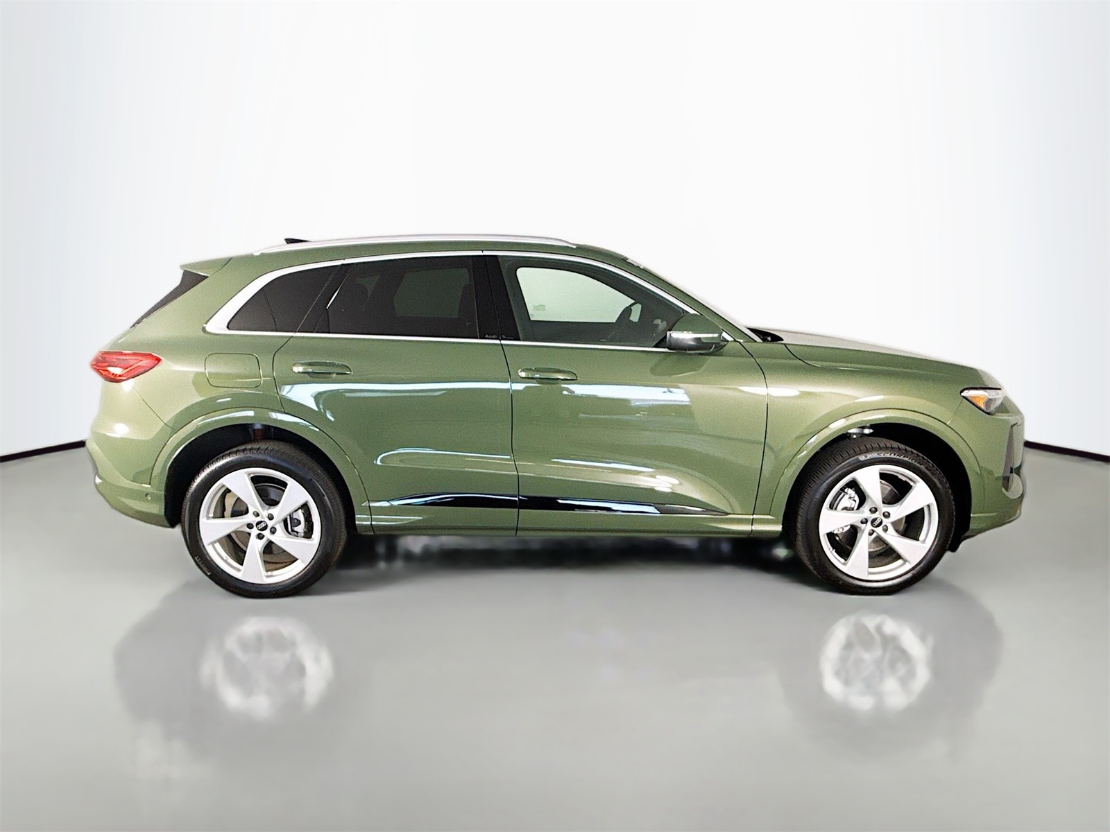 2025 Audi Q5 2.0T Premium Plus photo 6