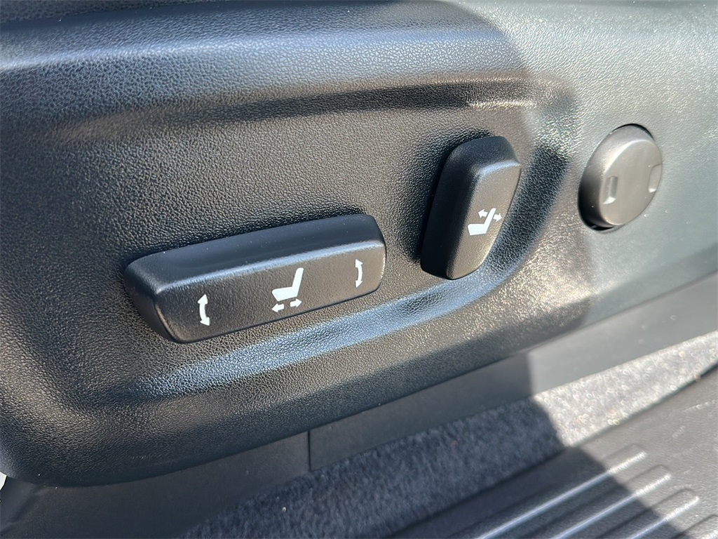 2023 Lexus GX 460 photo 21