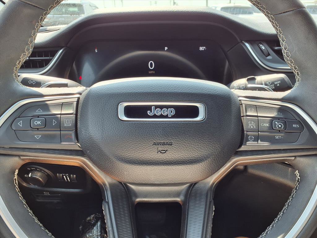 2024 Jeep Grand Cherokee Altitude photo 11