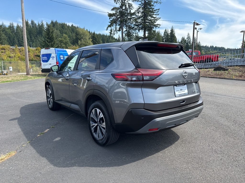 2023 Nissan Rogue SV photo 4