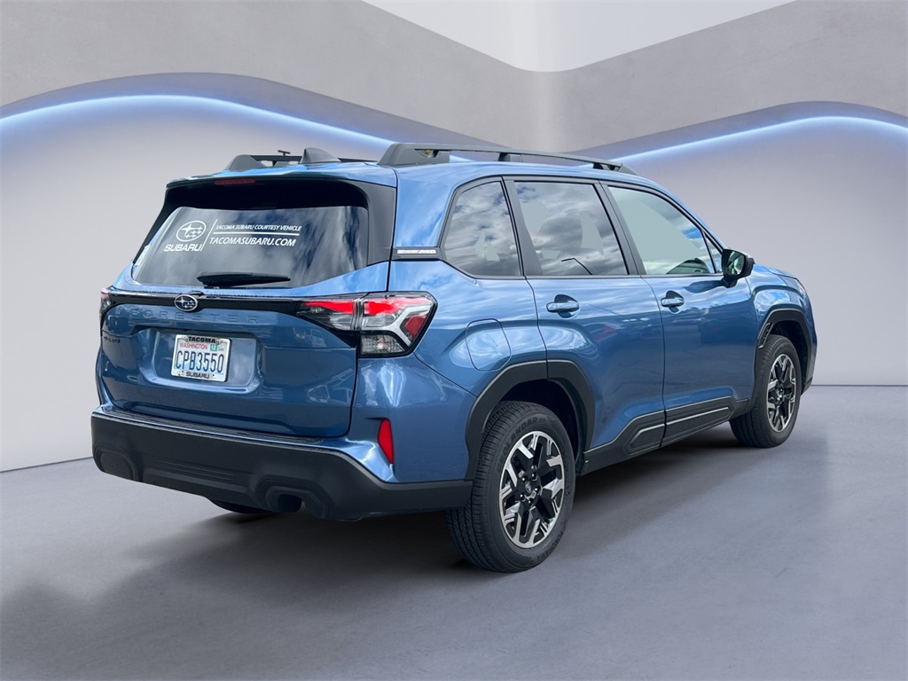 2025 Subaru Forester Premium photo 4
