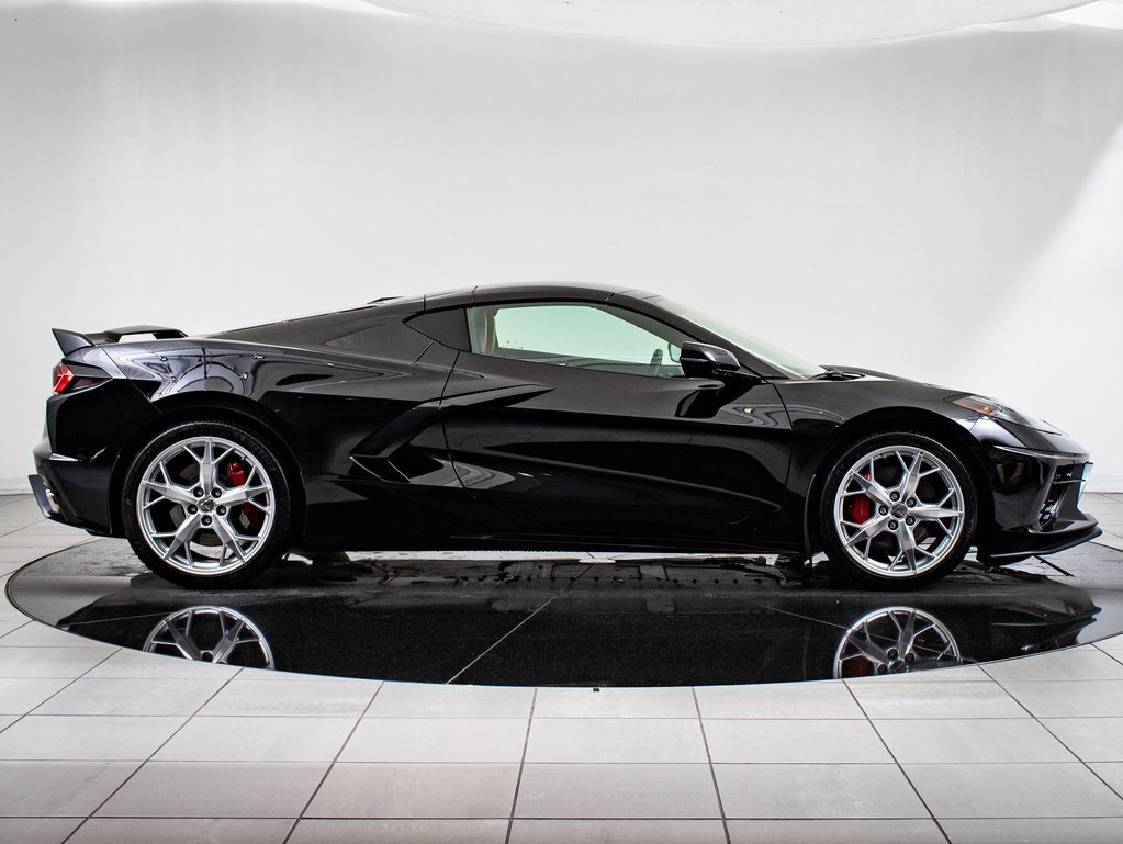 2023 Chevrolet Corvette Stingray 2LT photo 11