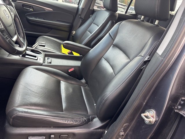 2017 Honda Ridgeline RTL-T photo 10
