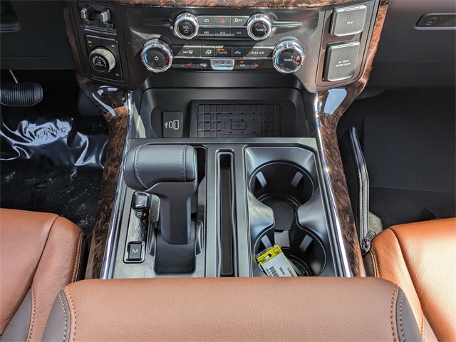 2025 Ford F-150 XLT photo 18