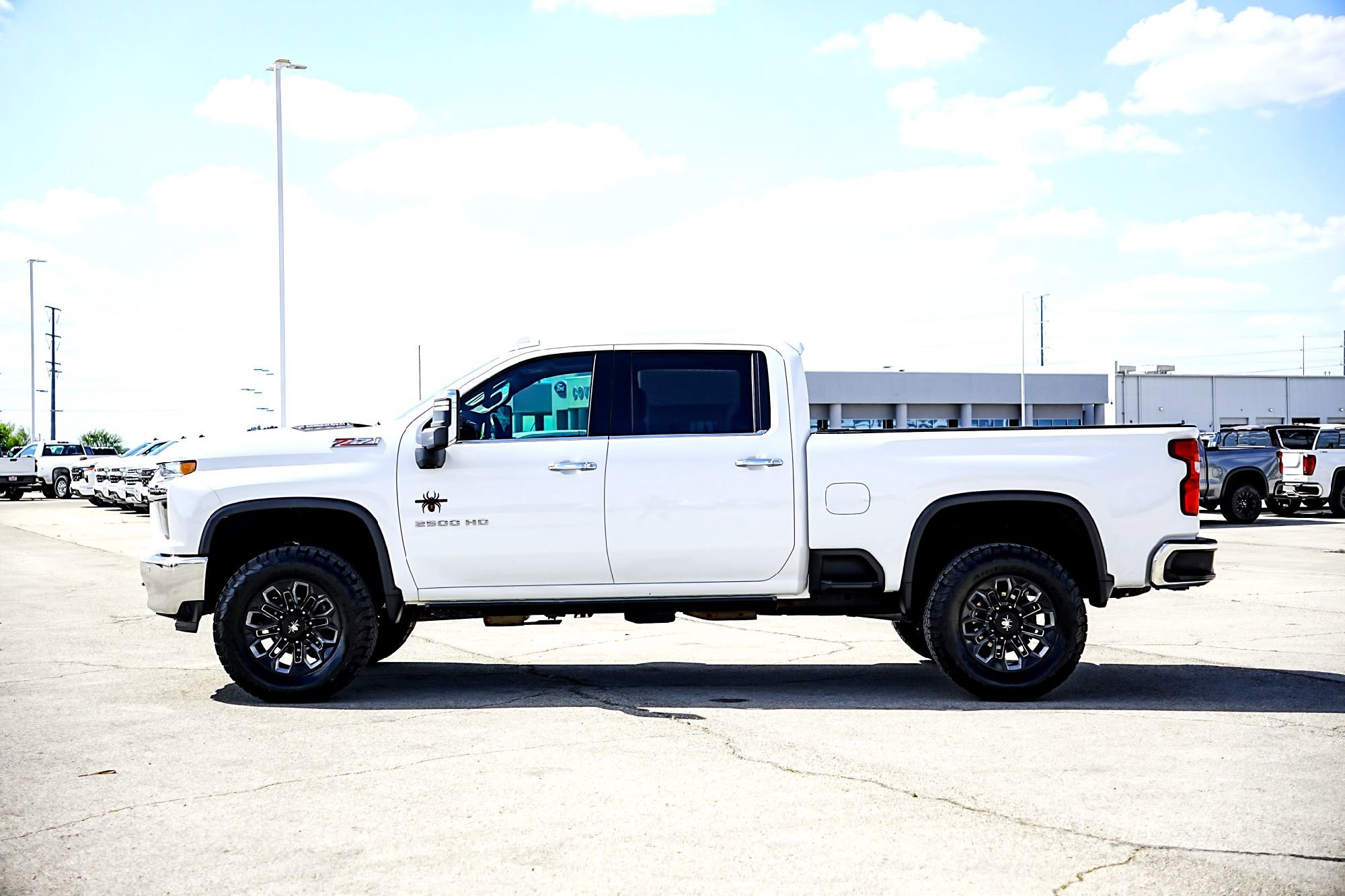 2020 Chevrolet Silverado 2500HD LTZ photo 3