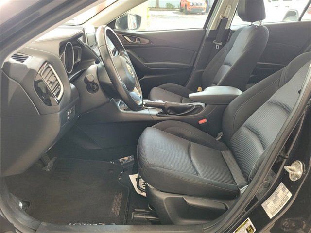 2016 Mazda Mazda3 Touring photo 3
