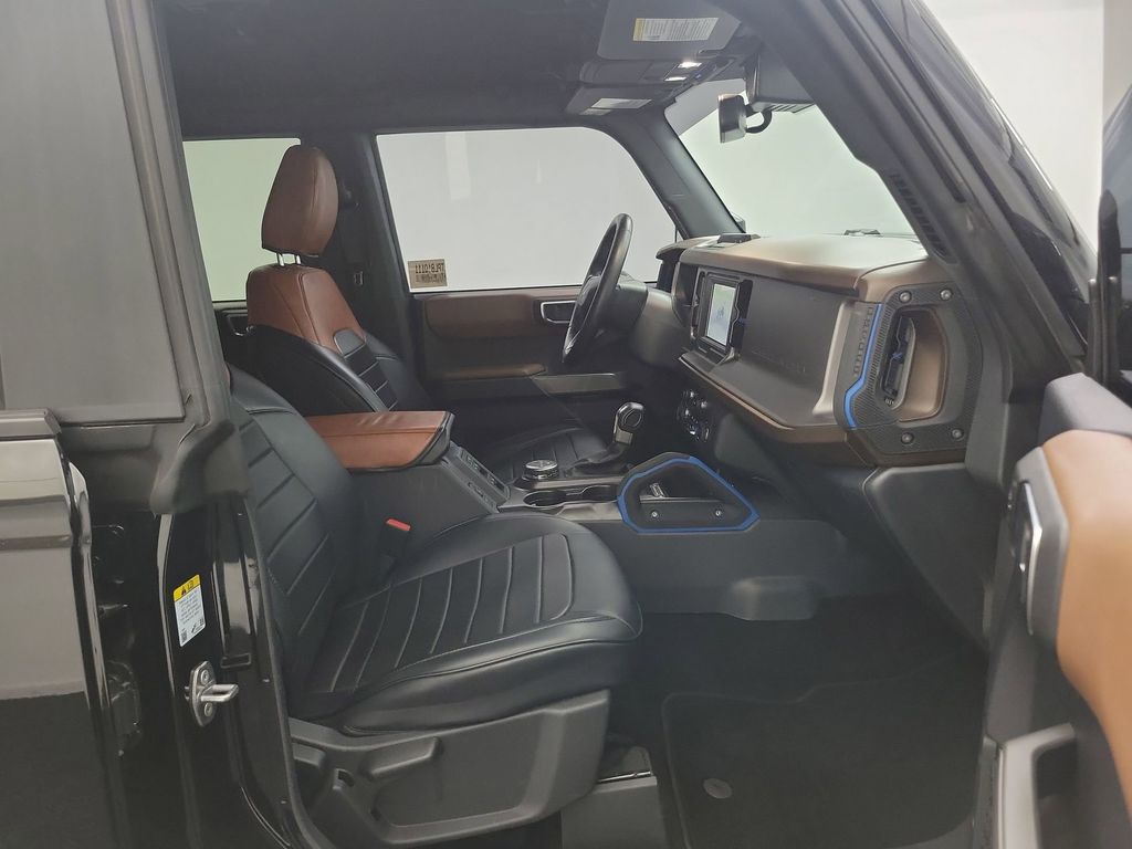 2023 Ford Bronco Outer Banks photo 23