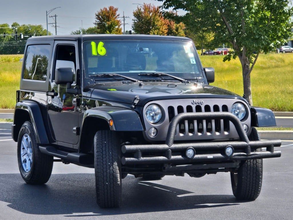 2016 Jeep Wrangler Sport photo 4