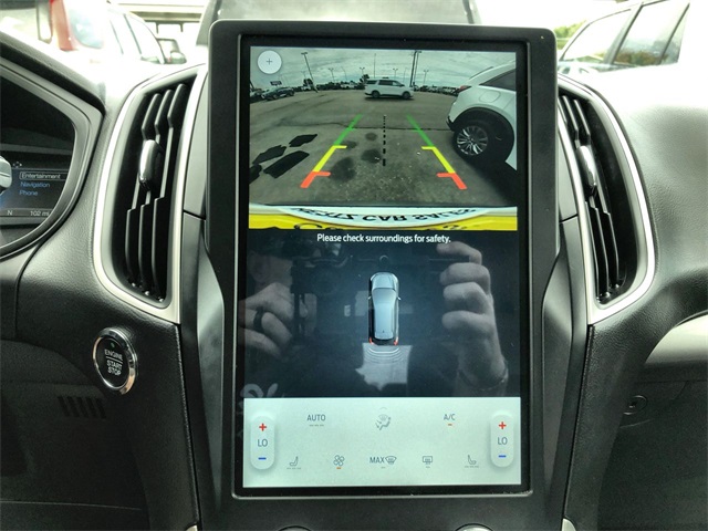 2024 Ford Edge SEL photo 10