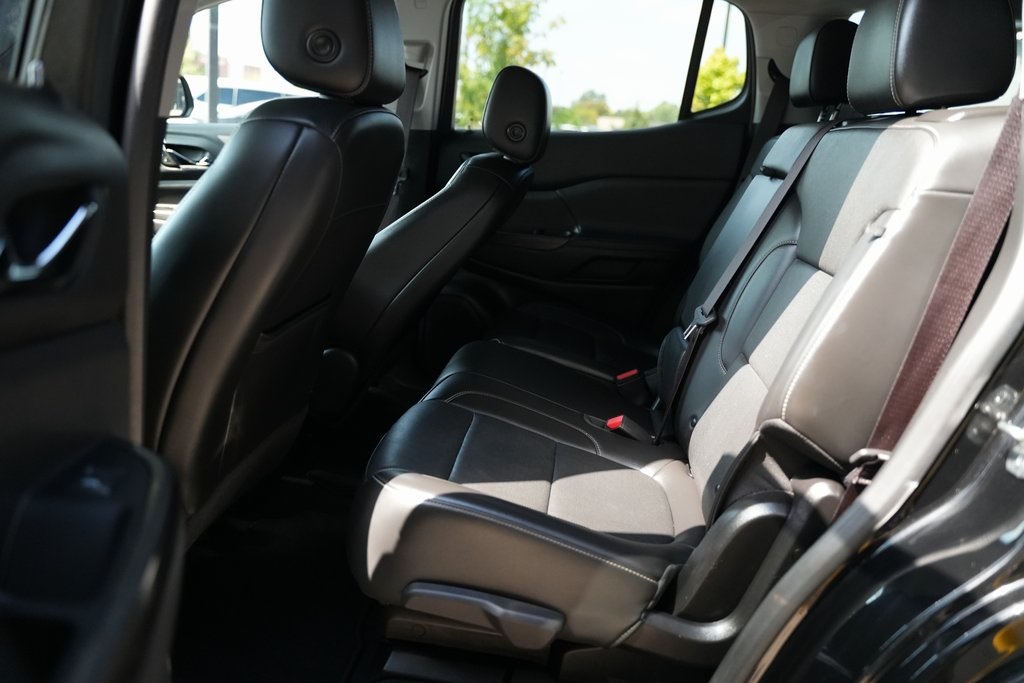 2023 Gmc Acadia SLT photo 28