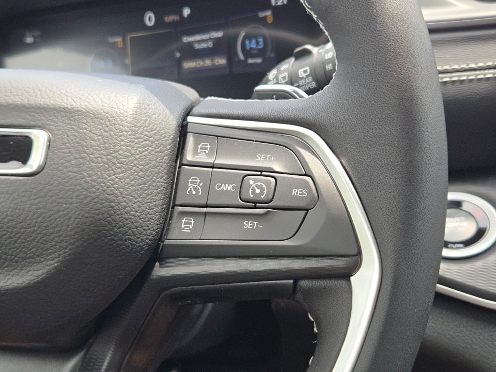2025 Jeep Grand Cherokee Altitude X photo 34