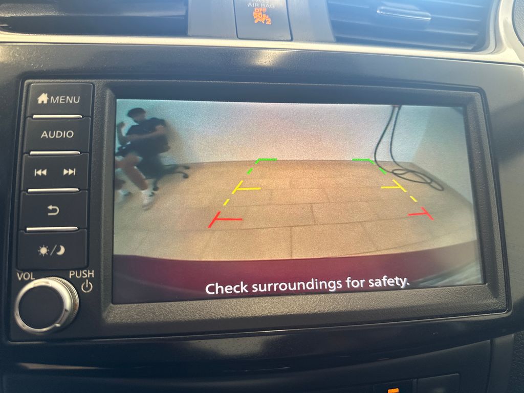 2019 Nissan Sentra SV photo 16