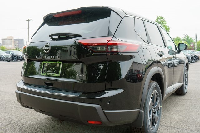 2025 Nissan Rogue SV photo 5