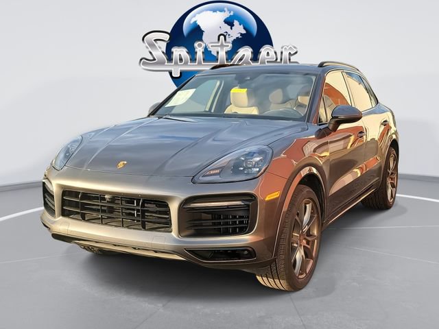 2021 Porsche Cayenne S's photo