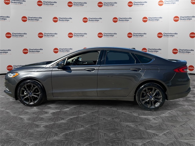 2018 Ford Fusion S photo 2