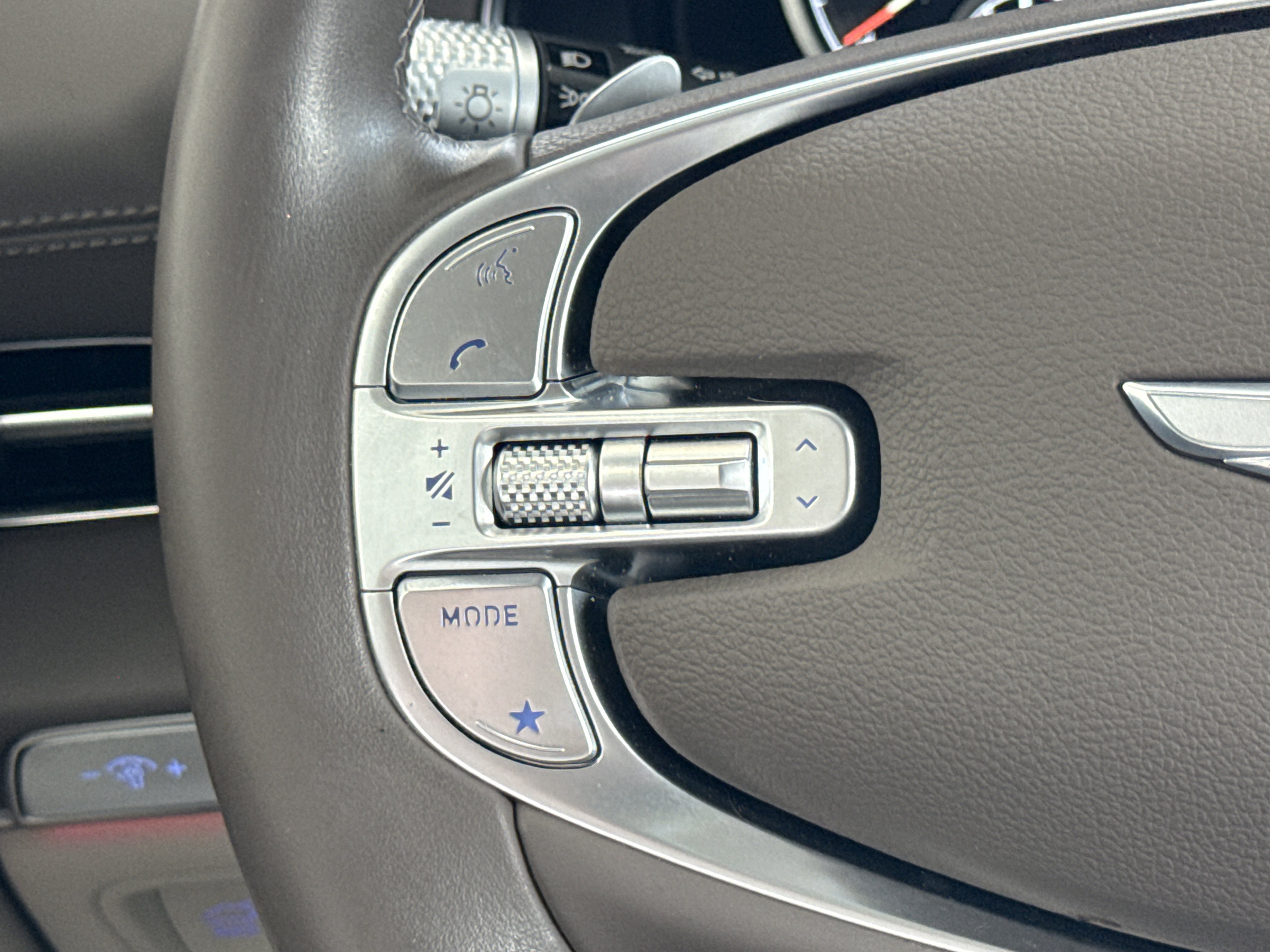2024 Genesis GV80 Advanced 3.5T Prestige Signature photo 4