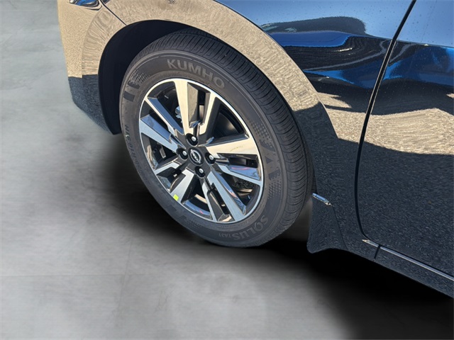 2025 Nissan Versa 1.6 SV photo 13