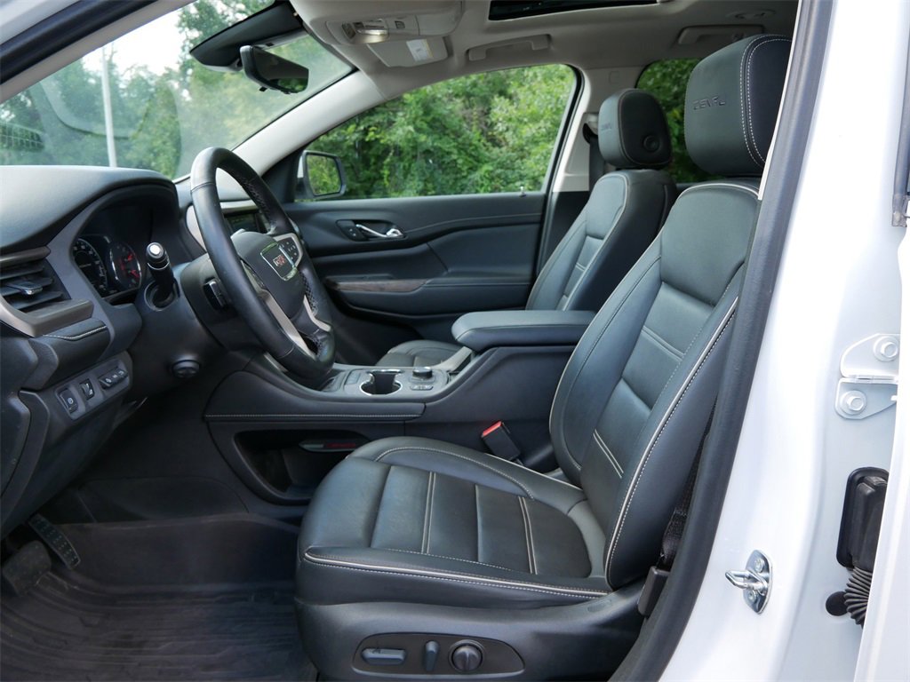 2023 Gmc Acadia Denali photo 9