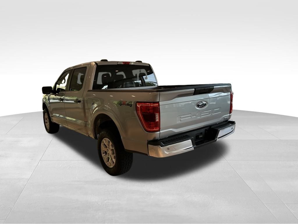 2023 Ford F-150 XLT photo 2