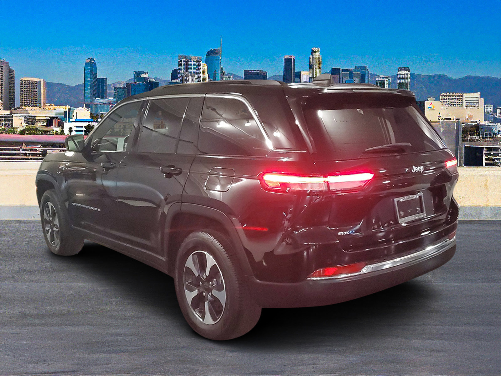 2024 Jeep Cherokee Limited 4xe photo 4