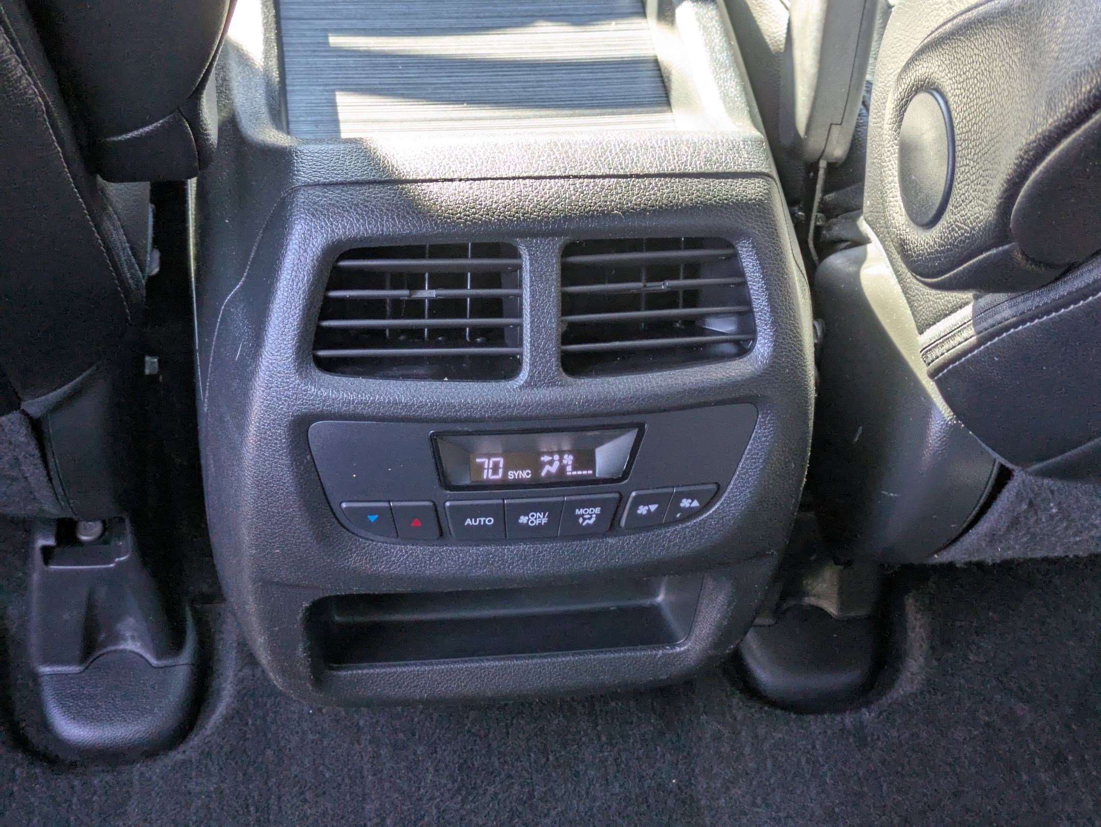 2017 Honda Pilot EX-L photo 23