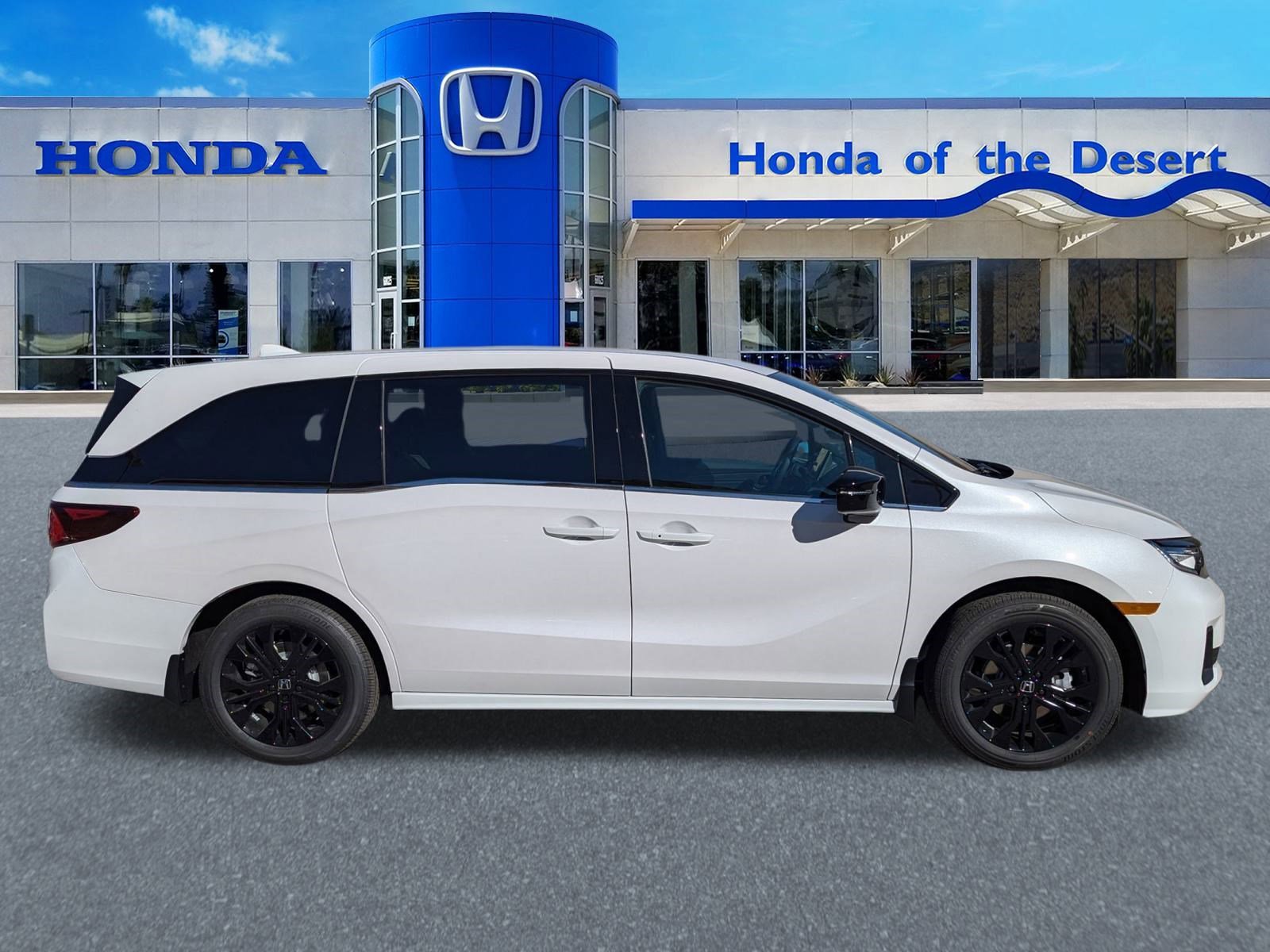 2026 Honda Odyssey photo 2