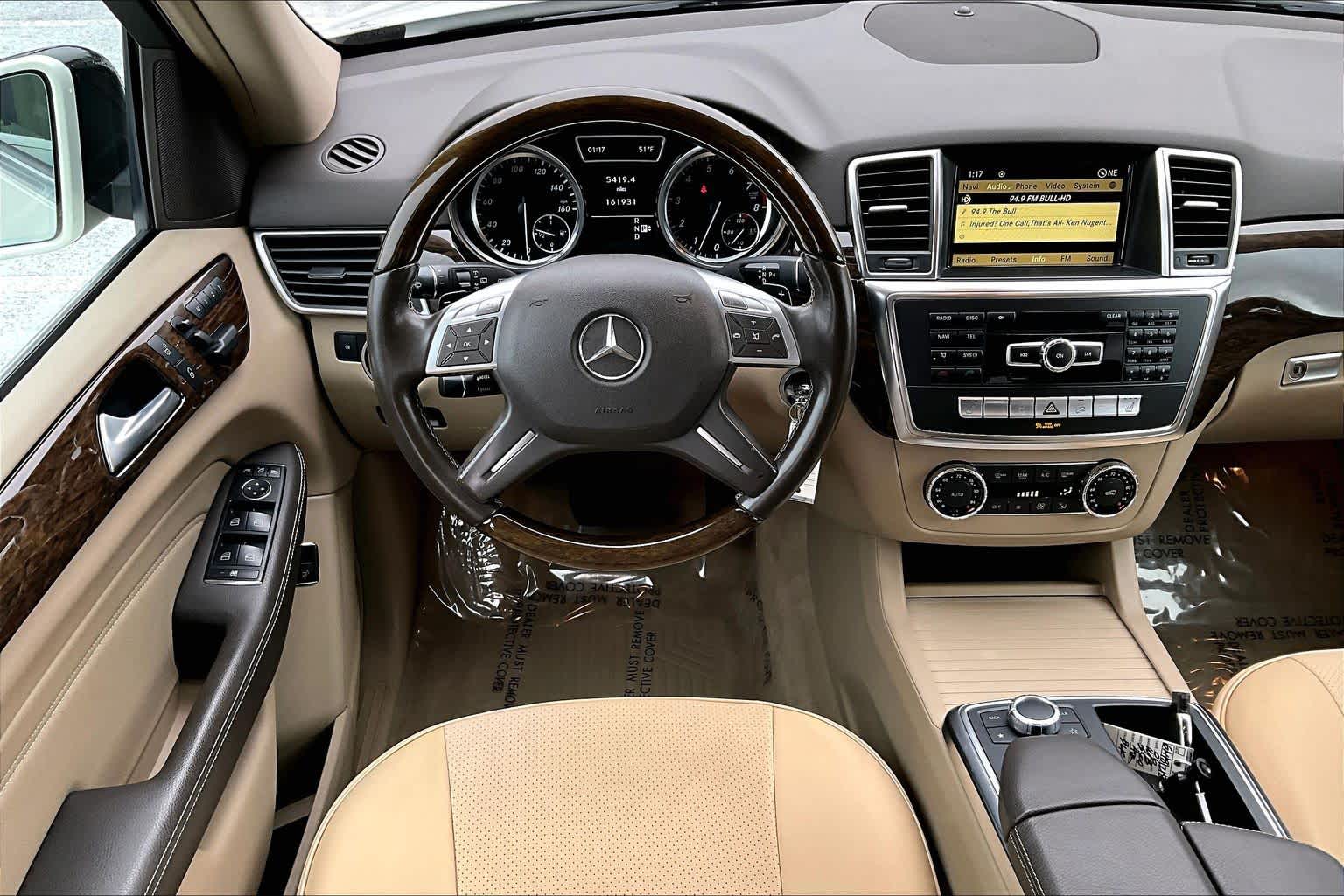 2012 Mercedes Benz ML 350 4MATIC photo 3