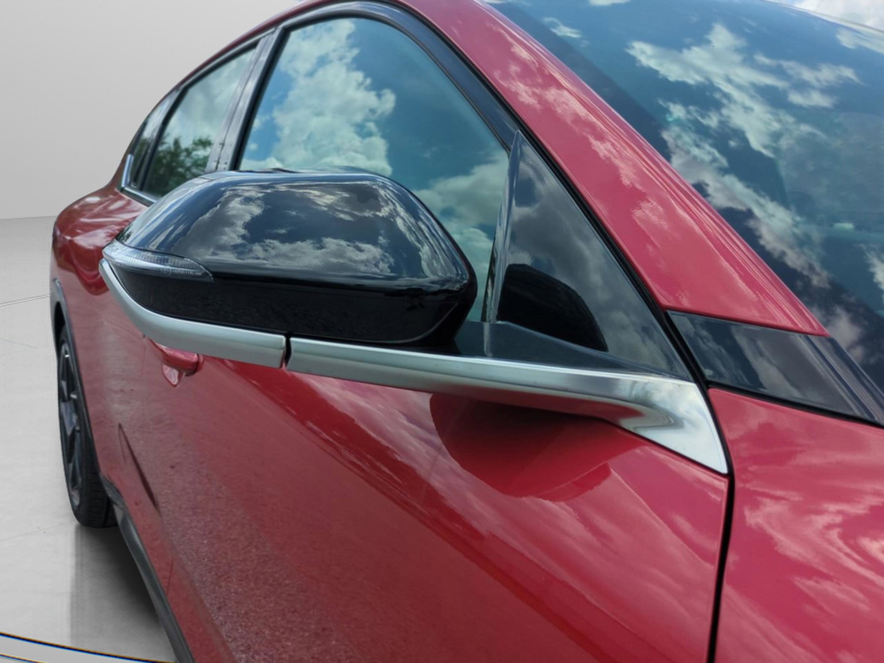 2025 Kia K4 GT-Line photo 6