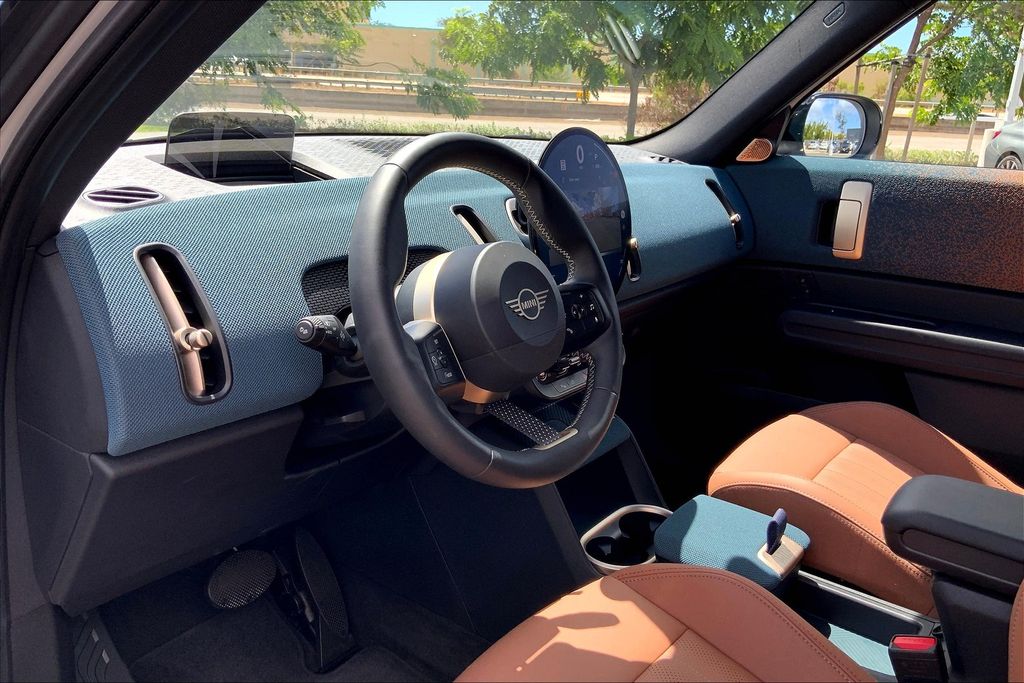 2025 Mini Countryman ALL4 Iconic photo 13