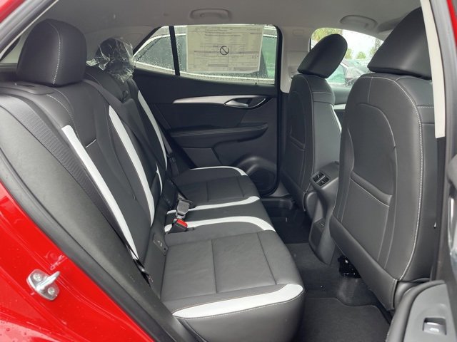 2025 Buick Envision Sport Touring photo 17