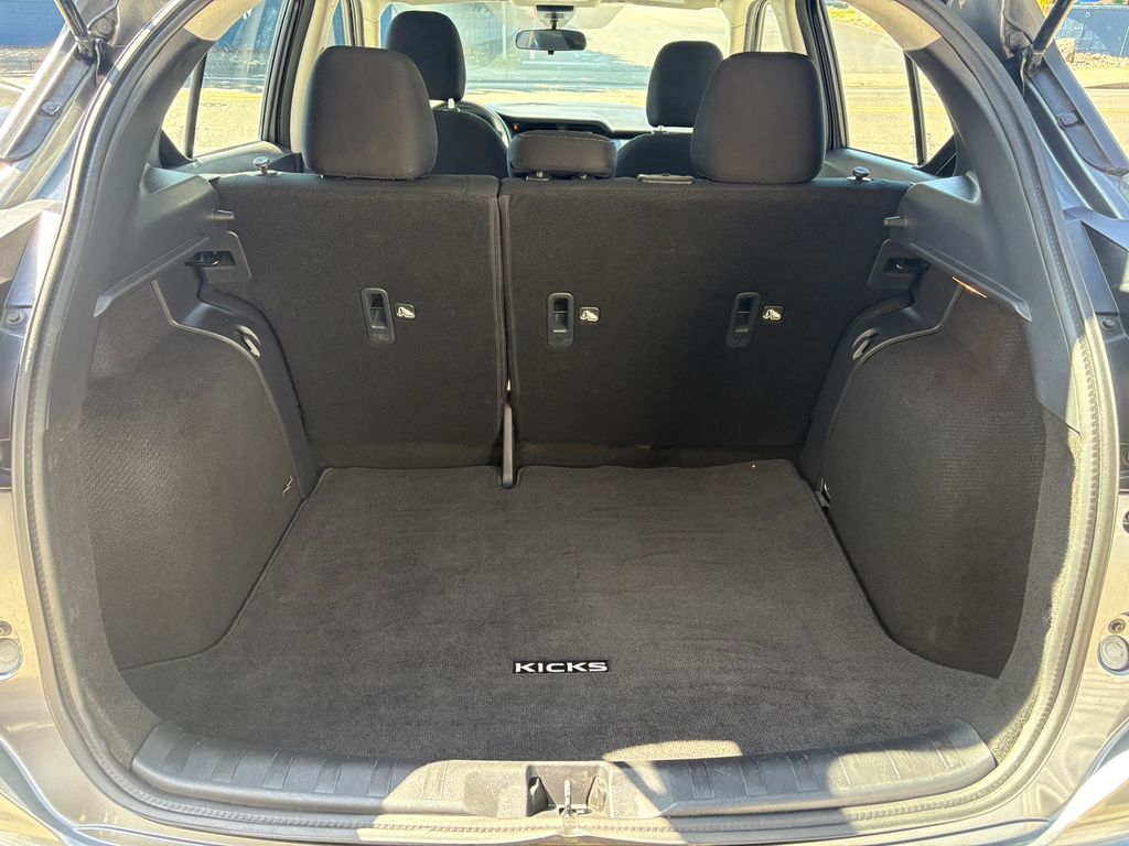 2024 Nissan Kicks SV photo 32