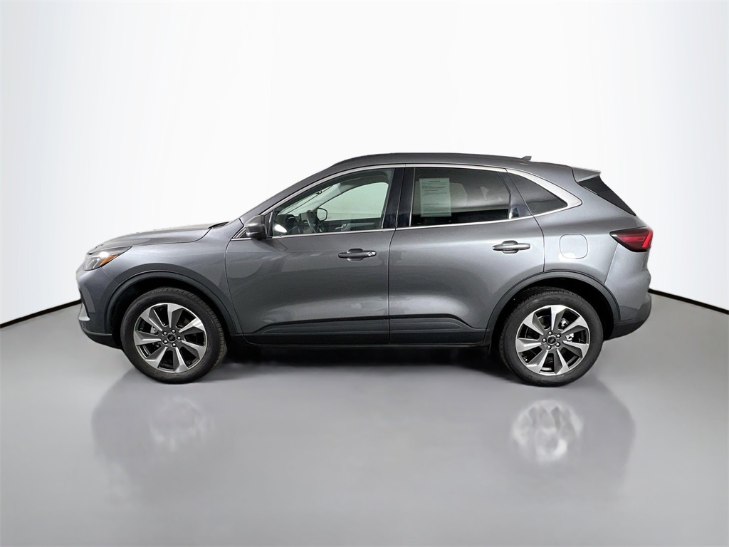 2024 Ford Escape Platinum photo 4