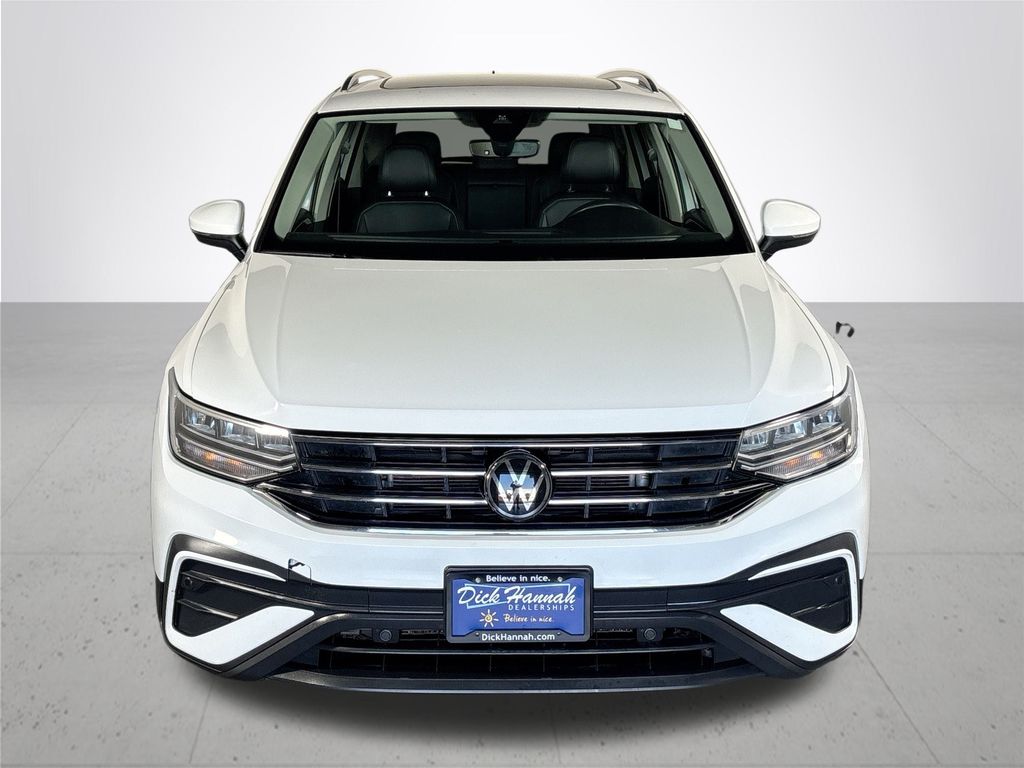 2022 Volkswagen Tiguan SE photo 3
