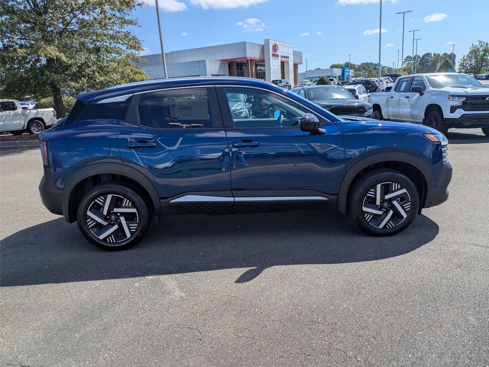 2026 Nissan Kicks SV photo 4