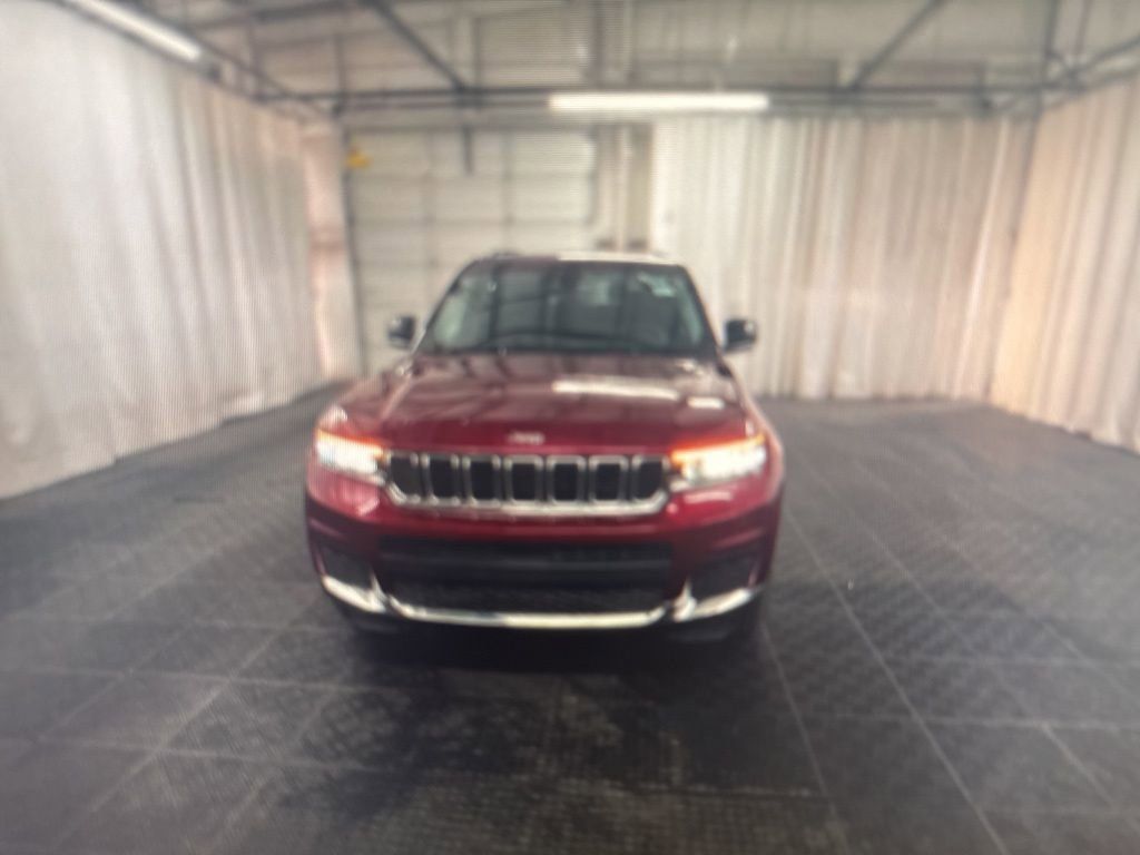 2023 Jeep Grand Cherokee Limited photo 3