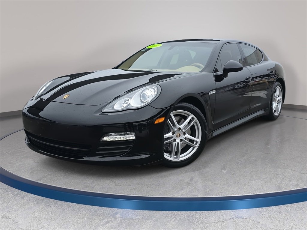 2011 Porsche Panamera Base's photo