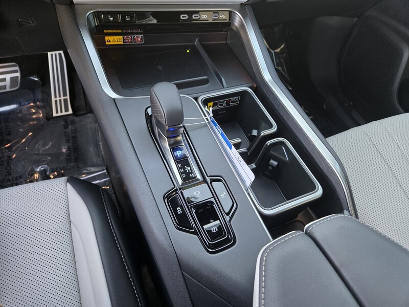 2025 Lexus TX 500h F SPORT Performance Premium photo 11