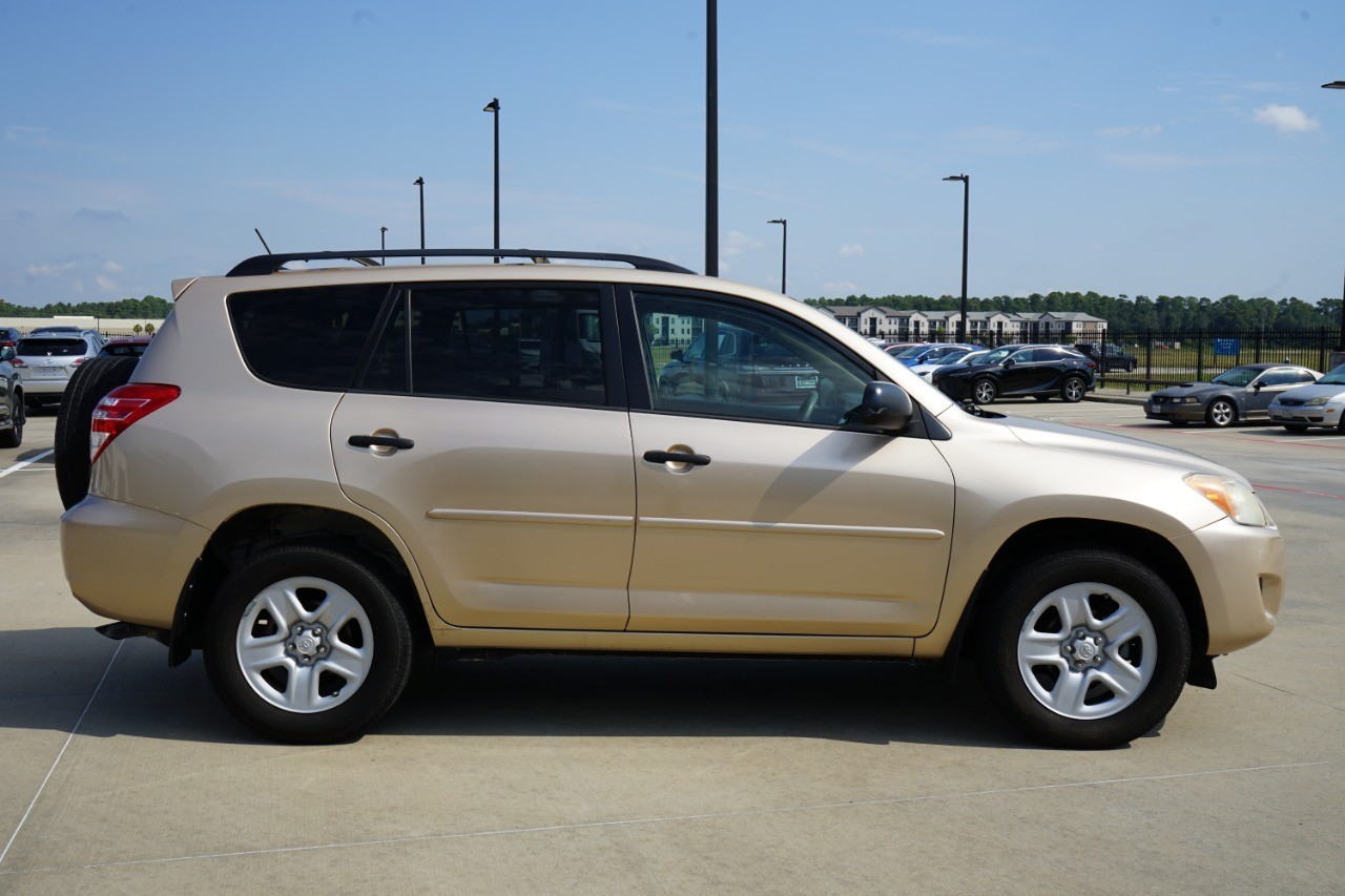 2009 Toyota RAV4 photo 4