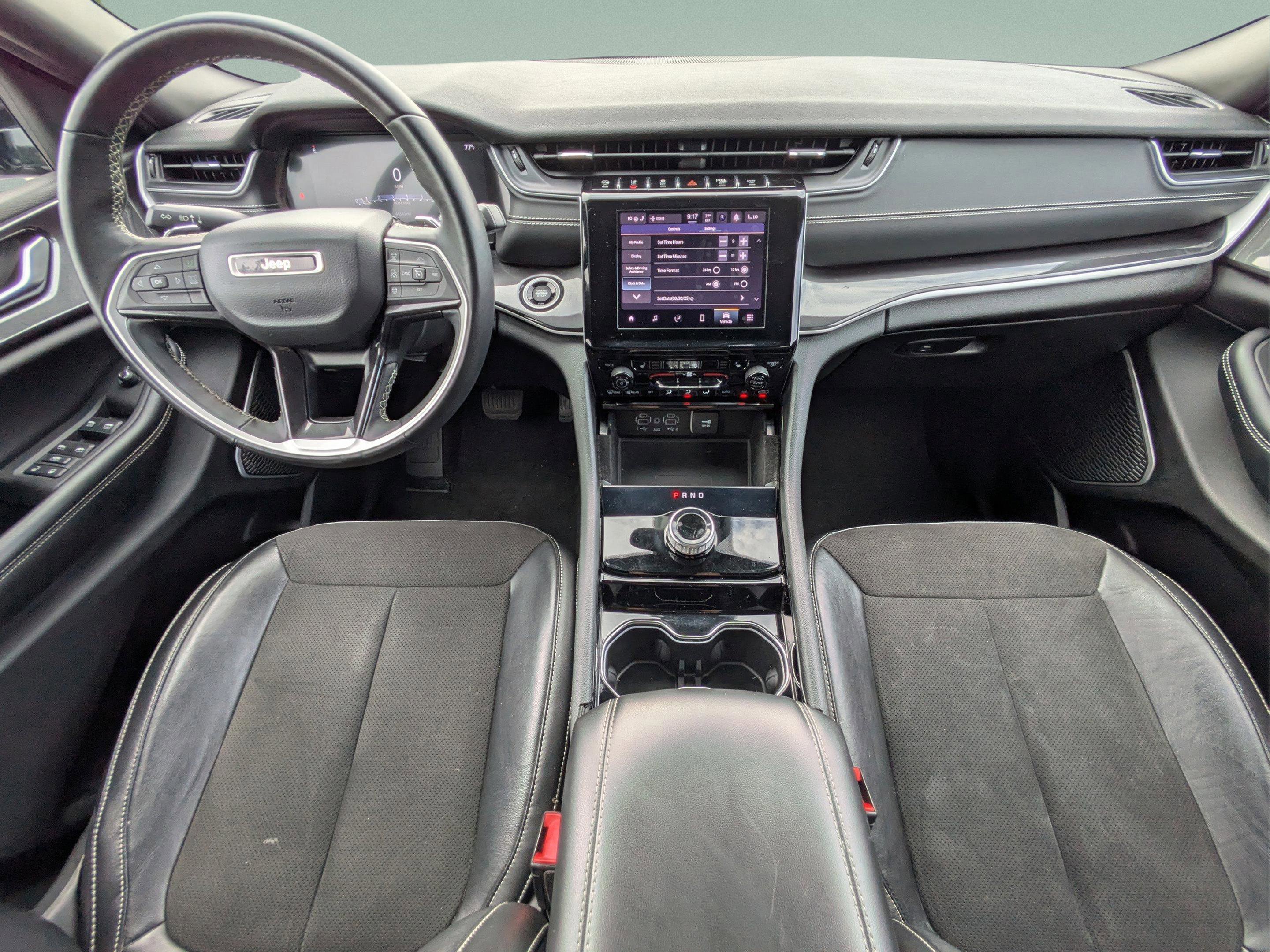 2022 Jeep Grand Cherokee Altitude photo 14