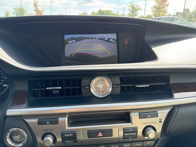 2015 Lexus ES 350 photo 9