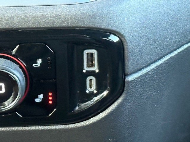 2022 Chevrolet Silverado 1500 LT photo 23