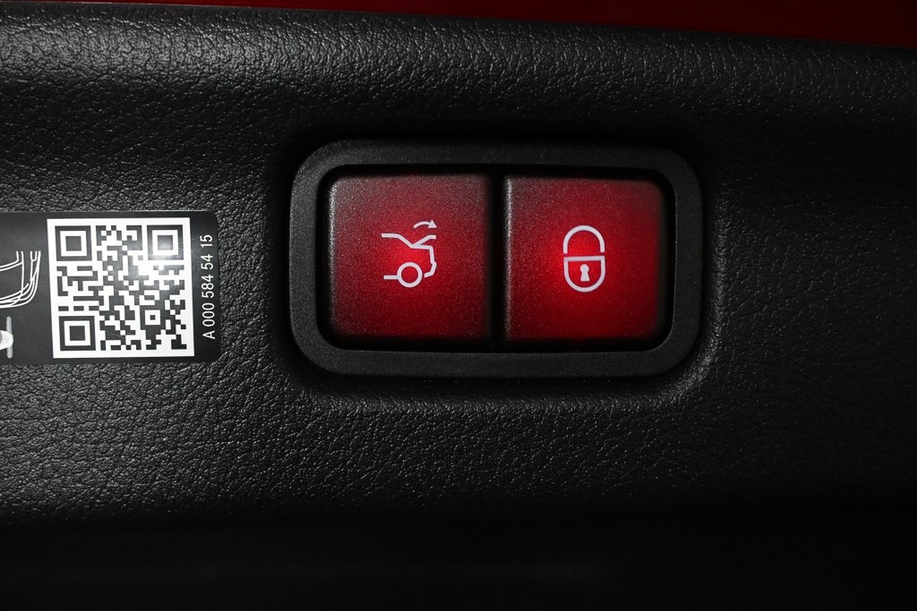 2025 Mercedes Benz C 300 photo 28